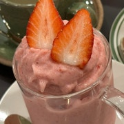 딸기스무디(only ice) 메뉴 사진(네이버)