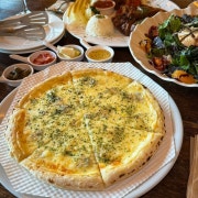 고르곤졸라 피자 메뉴 사진(네이버)