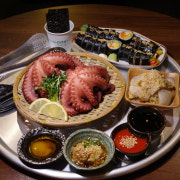 국내산 통 문어 찜 메뉴 사진(네이버)