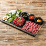 한우사시미 육회세트 메뉴 사진(네이버)