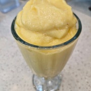 망고 스무디 메뉴 사진(네이버)