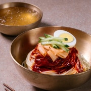 제주산방 비빔밀면 메뉴 사진(네이버)