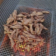 숯불 닭목살구이 메뉴 사진(네이버)