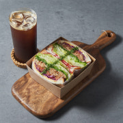 치킨데리야끼 샌드위치 메뉴 사진(네이버)