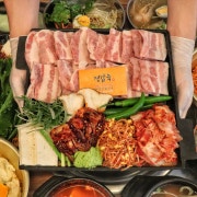 국내산 냉삼겹120g 메뉴 사진(네이버)