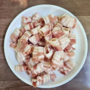 대패삼겹살(100g)수입산 메뉴 사진(네이버)