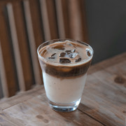 Vanilla Latte 메뉴 사진(네이버)
