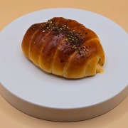 매콤 명란 쌀소금빵 메뉴 사진(네이버)