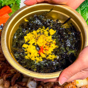 날치알주먹밥 메뉴 사진(네이버)