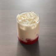 딸기라떼 메뉴 사진(네이버)