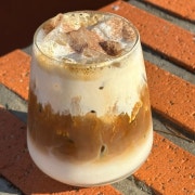 비단라떼(Iced/Hot) 메뉴 사진(네이버)
