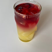 레몬 히비스커스 스파클링 메뉴 사진(네이버)