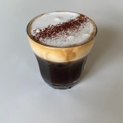 블랙아인슈페너(ICE) 메뉴 사진(네이버)
