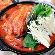 묵은지 삼겹살 1인분 메뉴 사진(네이버)