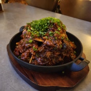 매콤 뼈구이 메뉴 사진(네이버)