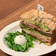 브런치 추천)BLT 아보카도 샌드위치 메뉴 사진(네이버)
