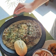 트러플 크림 라자냐 메뉴 사진(네이버)