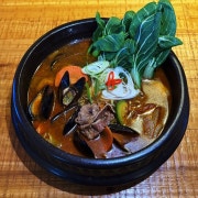 뚝배기차돌짬뽕탕 메뉴 사진(네이버)