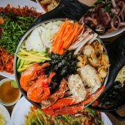 (만원의 행복)해물칼국수+계란찜 메뉴 사진(네이버)