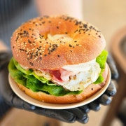 베이글 BLT 메뉴 사진(네이버)