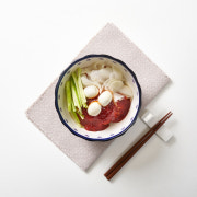 새콤달콤 비빔냉면 메뉴 사진(네이버)