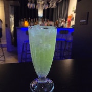 도쿄 아일랜드 아이스티 메뉴 사진(네이버)