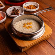 갓 지은 가마솥밥 (3~4인) 메뉴 사진(네이버)
