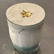 피스타치오 크림 라떼 메뉴 사진(네이버)