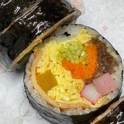 기본김밥 메뉴 사진(네이버)