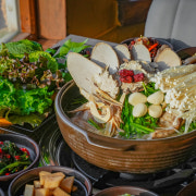 한방오리백숙 메뉴 사진(네이버)