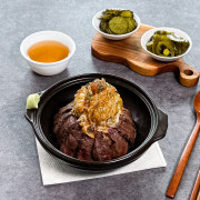 도깨비 등심 스테이크 덮밥 메뉴 사진(네이버)