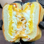 데커스 머핀 메뉴 사진(네이버)