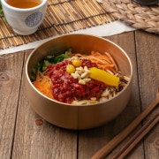 전통 전주육회비빔밥 메뉴 사진(네이버)