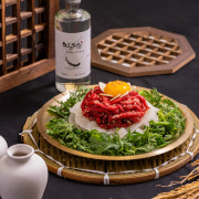 단짠 달빛육회 메뉴 사진(네이버)