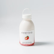 딸기 라떼 메뉴 사진(네이버)
