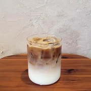 민트바닐라라떼 메뉴 사진(네이버)