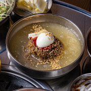 살얼음 물냉면 메뉴 사진(네이버)