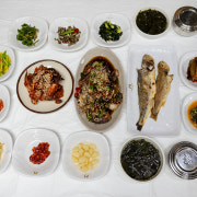 돌게정식 메뉴 사진(네이버)