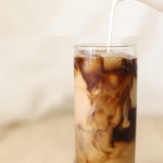 돌체라떼(연유) 메뉴 사진(네이버)