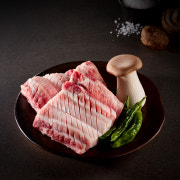 돈백갈비 100g 메뉴 사진(네이버)