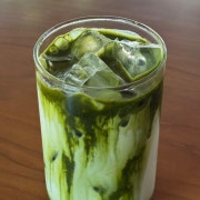 말차라떼 메뉴 사진(네이버)