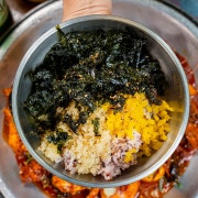 날치알 주먹밥 메뉴 사진(네이버)