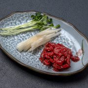 <서비스> 맛보기 육회 메뉴 사진(네이버)