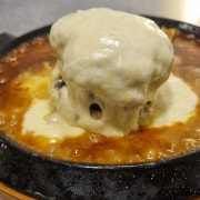 치즈폭탄함박스테이크(250g) 메뉴 사진(네이버)