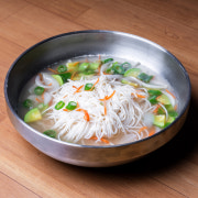 곱 잔치국수추가 메뉴 사진(네이버)