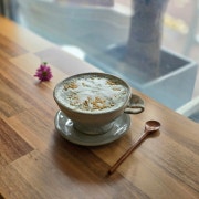 쑥라떼(hot) 메뉴 사진(네이버)