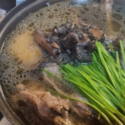 능이닭백숙(대자.소자)예약필수 메뉴 사진(네이버)