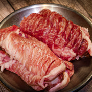 한돈 선별육 숯불생돼지갈비(220g) 메뉴 사진(네이버)