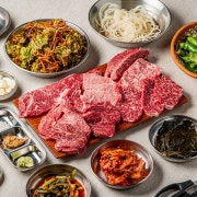 오너쉐프 스페셜 한우 반판모듬400g 메뉴 사진(네이버)