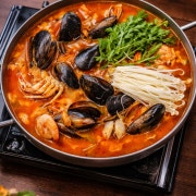 해물짬뽕탕 메뉴 사진(네이버)